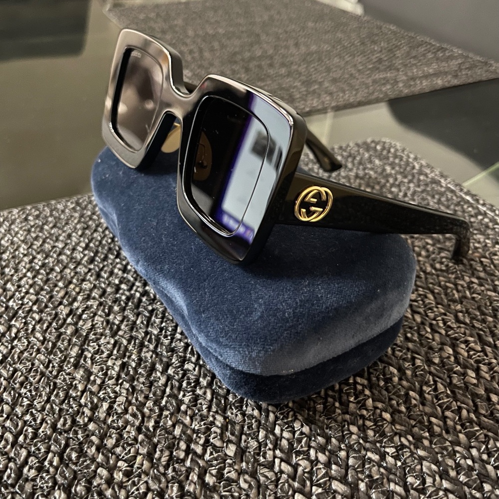 Gucci Square Sunglasses Black (GG1307S-001-51)